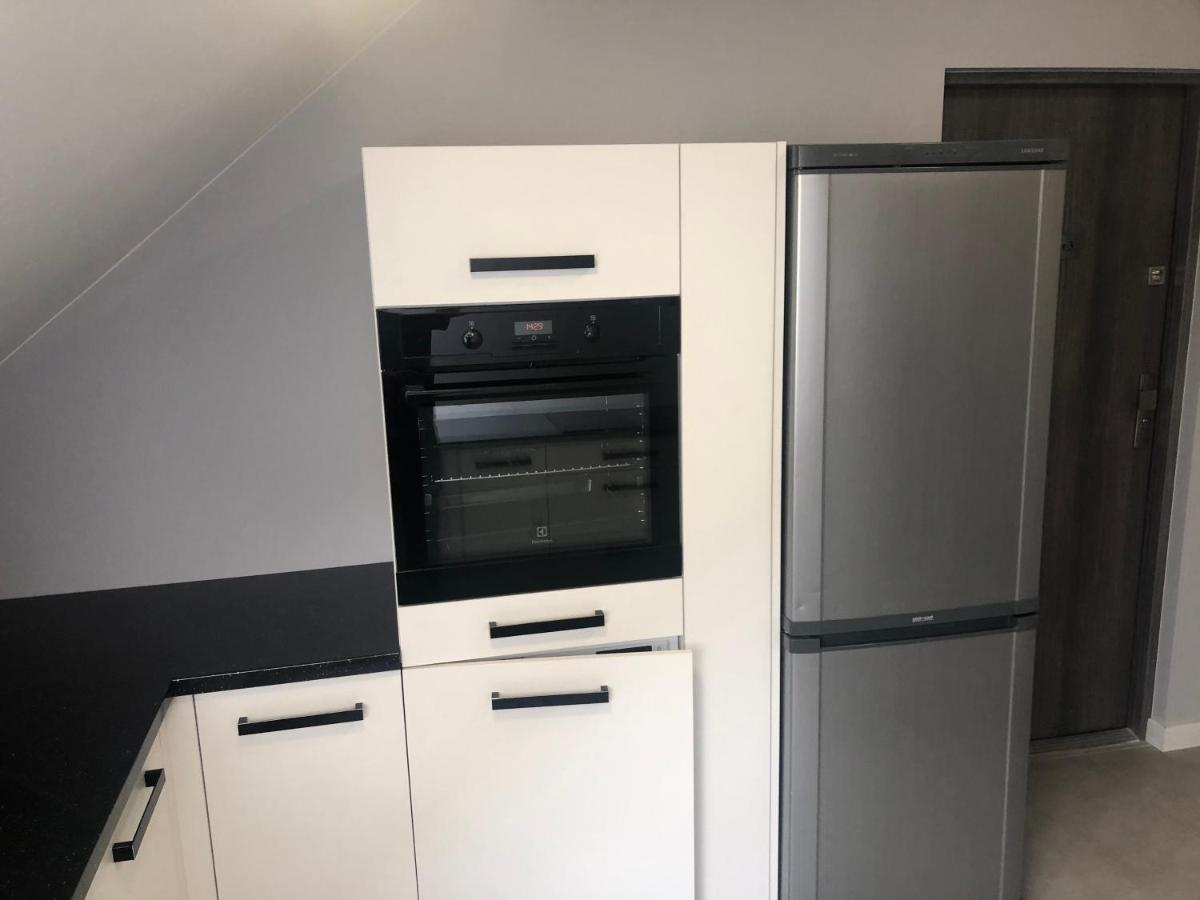 Klimatyzowane Apartamenty I Pokoje Przy Targach Kielce Extérieur photo